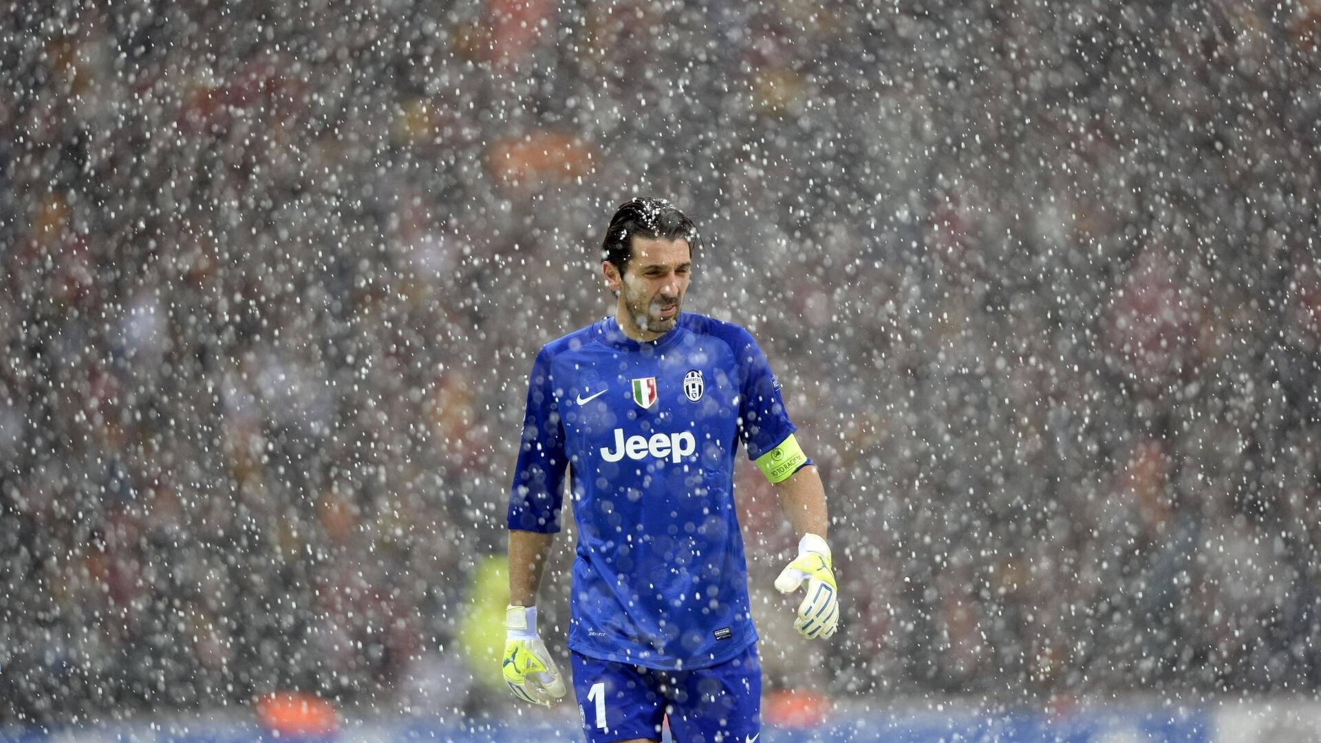 开云体育app官网-赫罗纳快速反击成为致胜手段，赫罗纳比赛